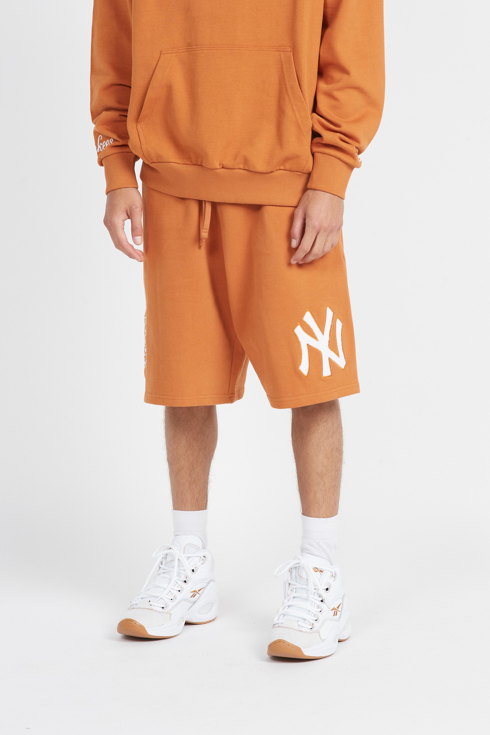 Shorts | Brown by NEW ERA Shorts Brown