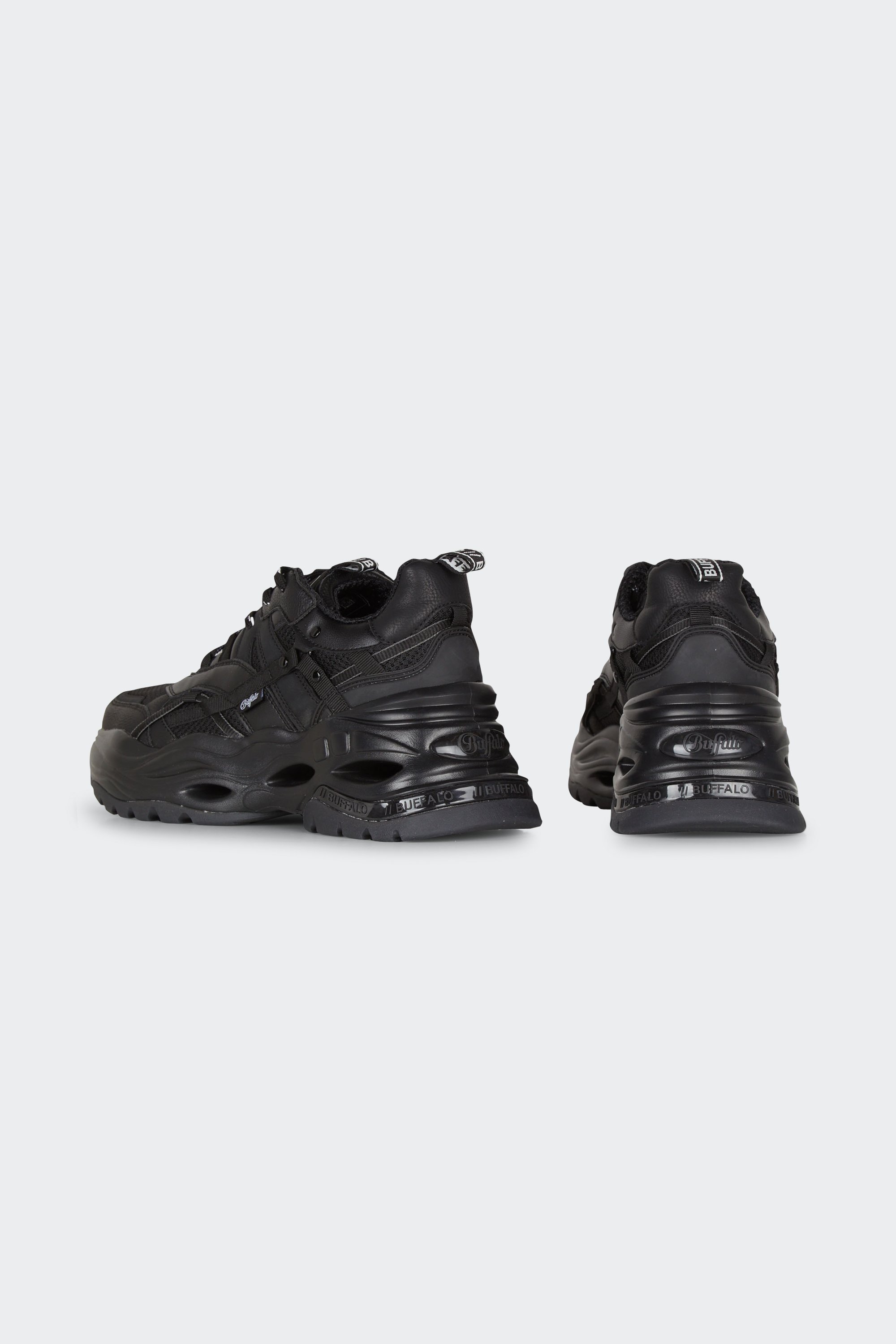 Sneakers | Black by BUFFALO Sneakers Black