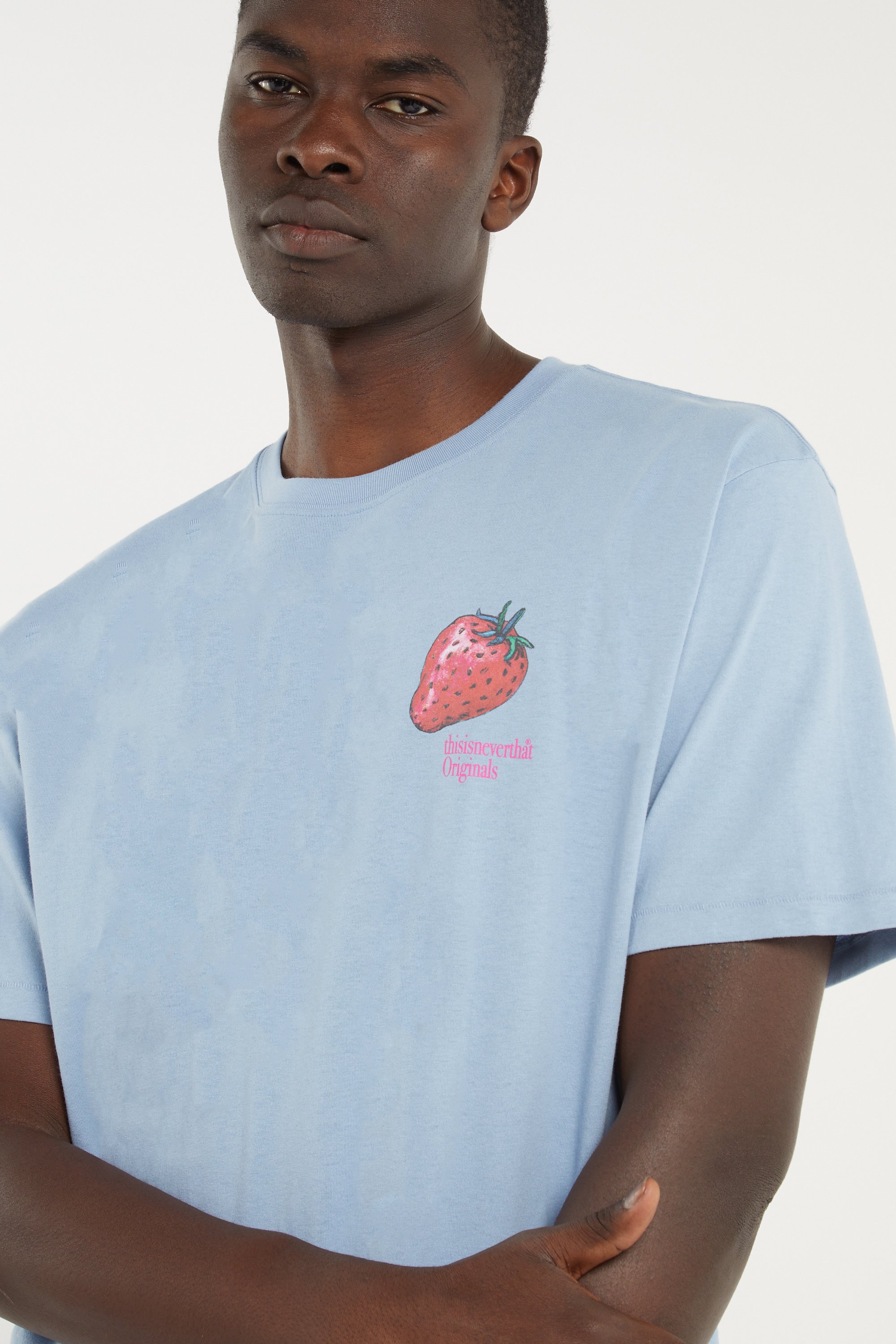 Regular-fit round-neck cotton T-shirt | Blue THISISNEVERTHAT Men