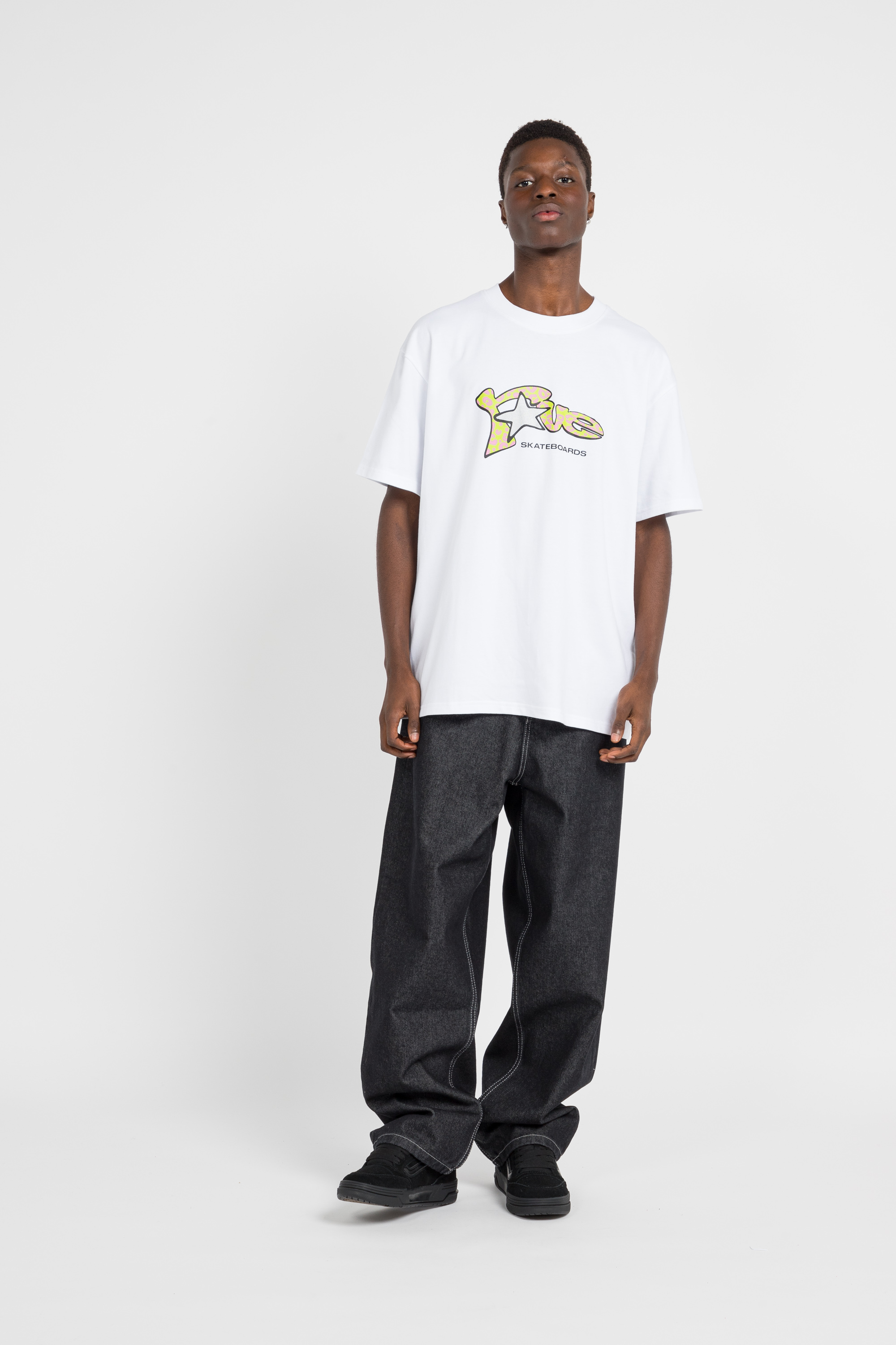 T-shirt White