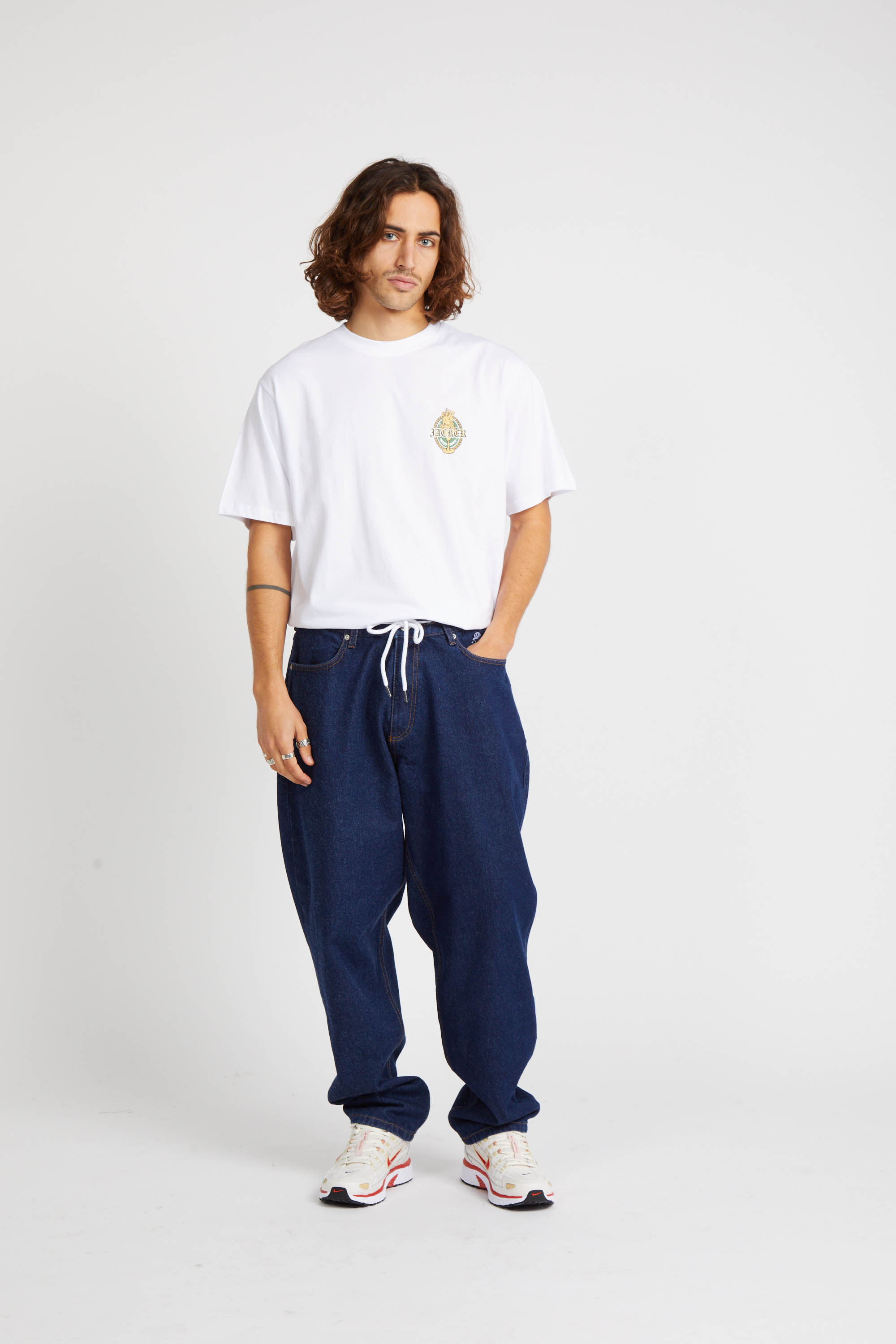 T-shirt White