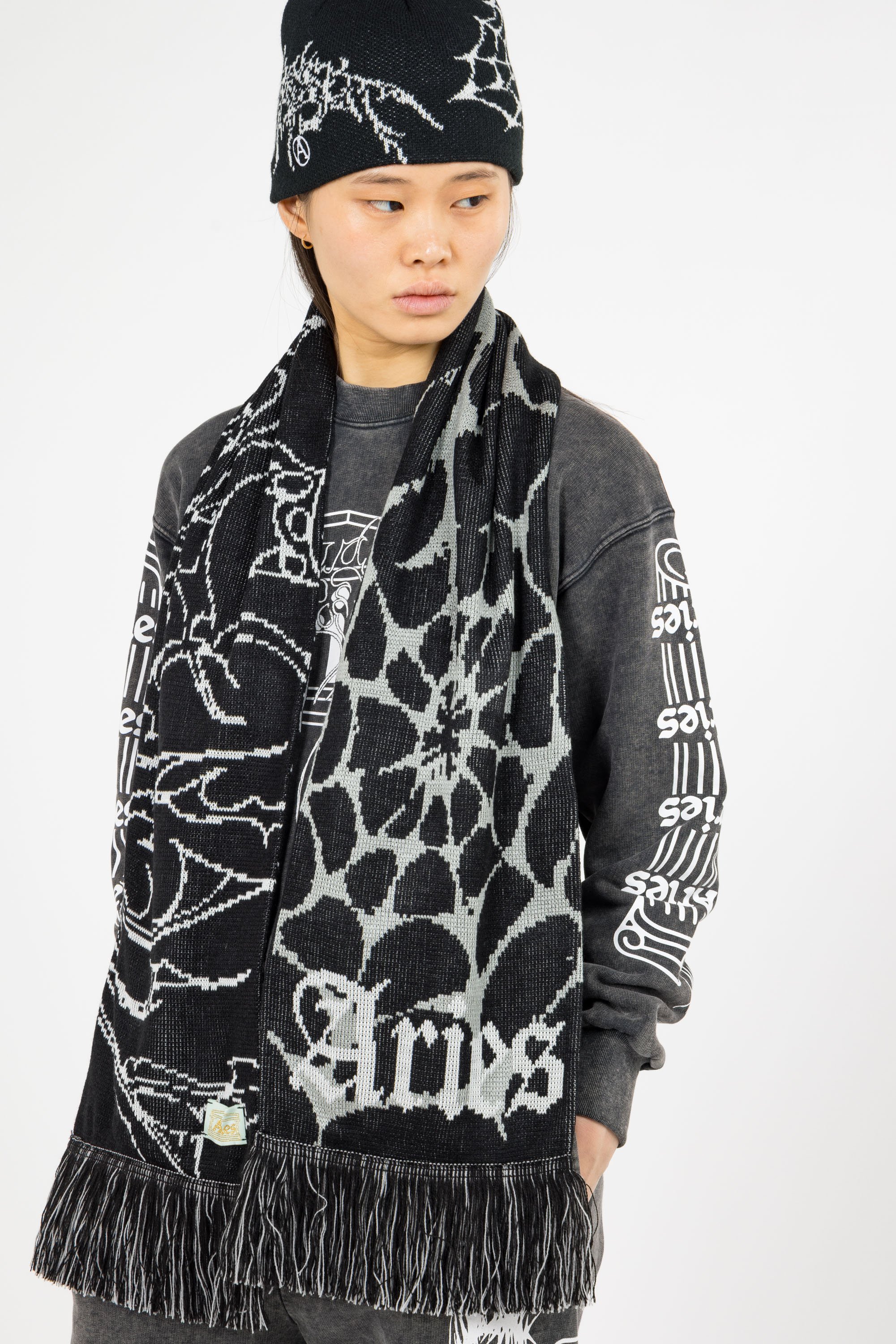 Scarf ARIES Black