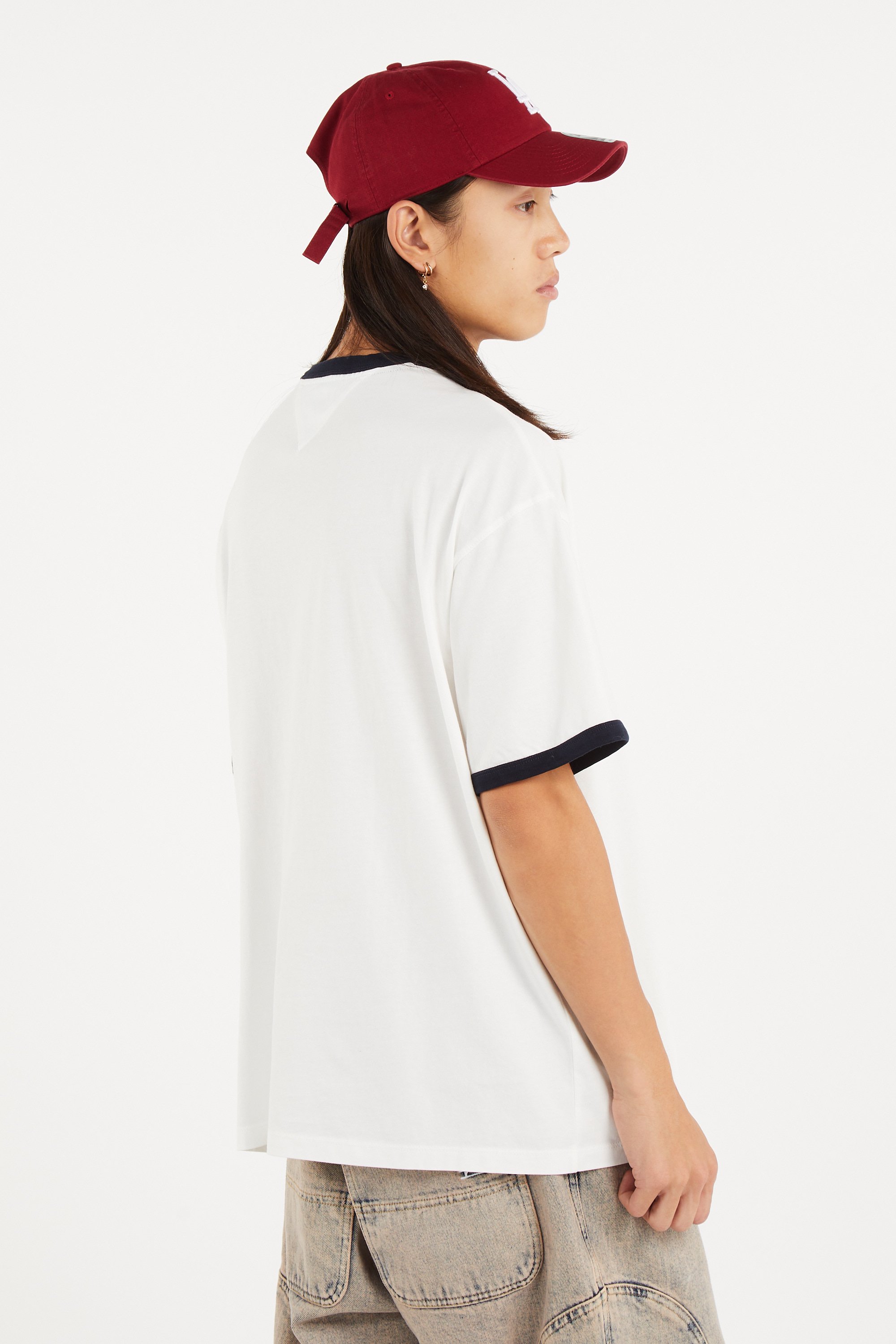 Regular-fit round-neck cotton T-shirt | White TOMMY JEANS Men