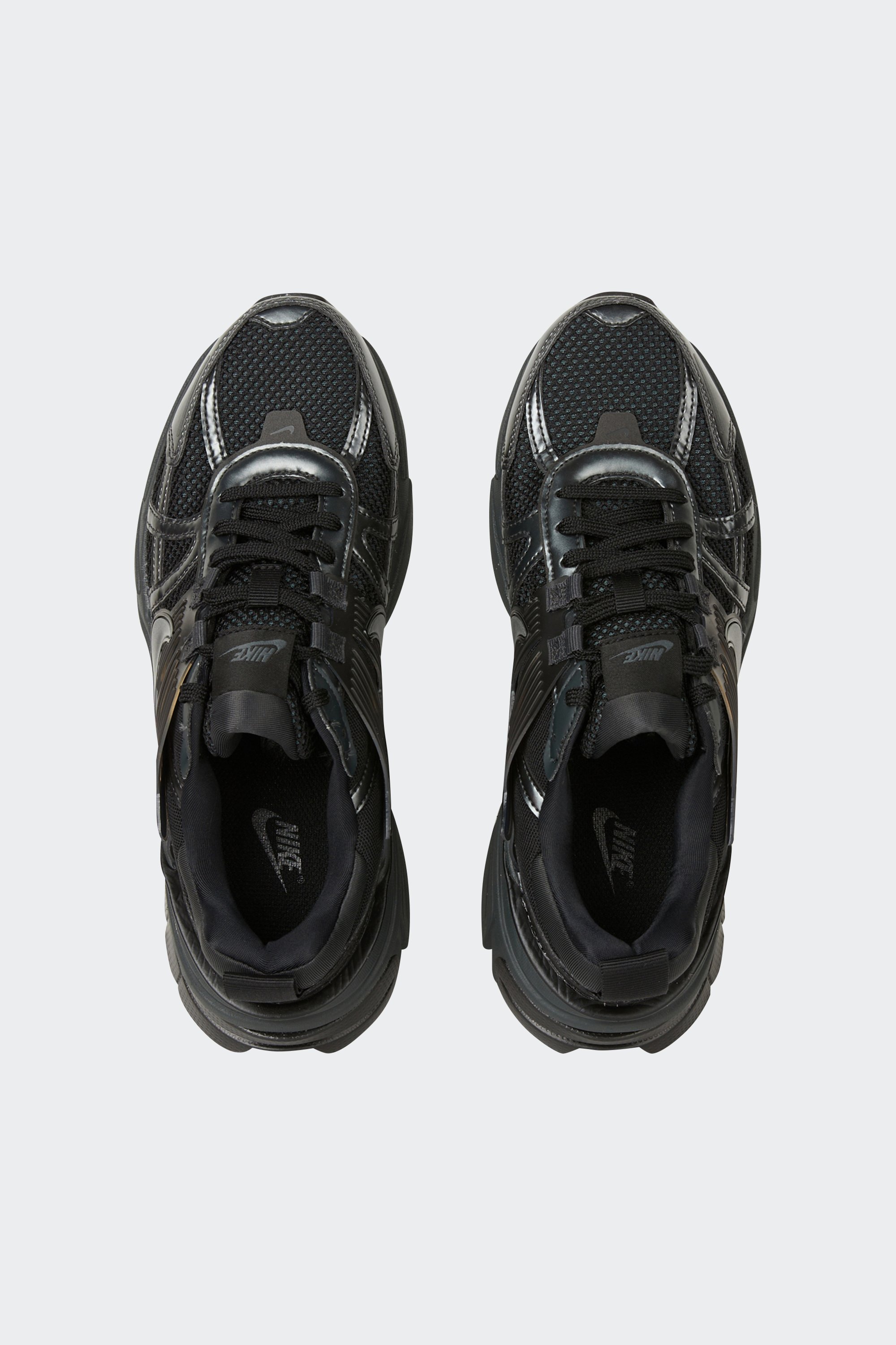 Baskets | Noir by NIKE Baskets Noir