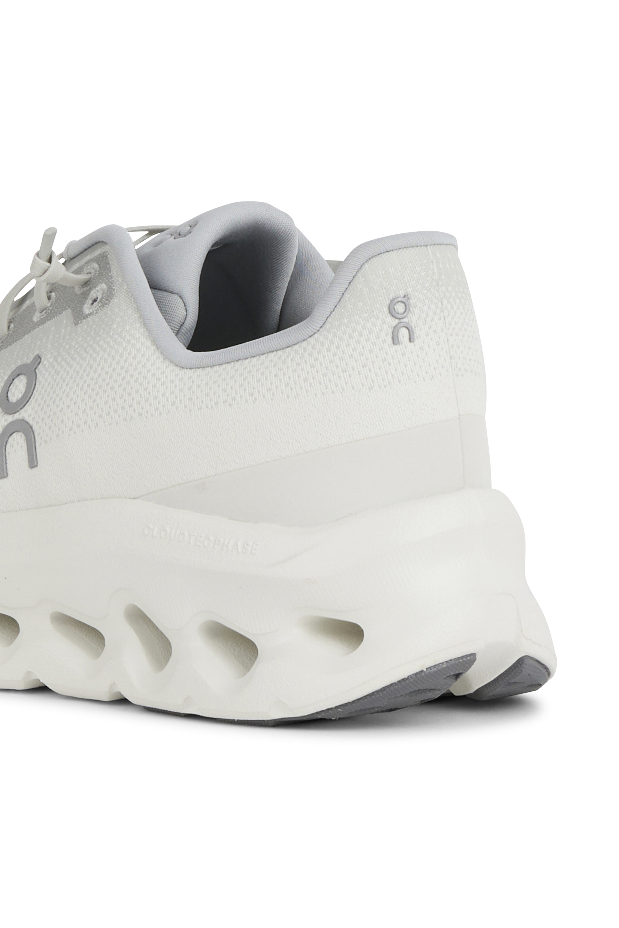 Sneakers | Grey ON Men