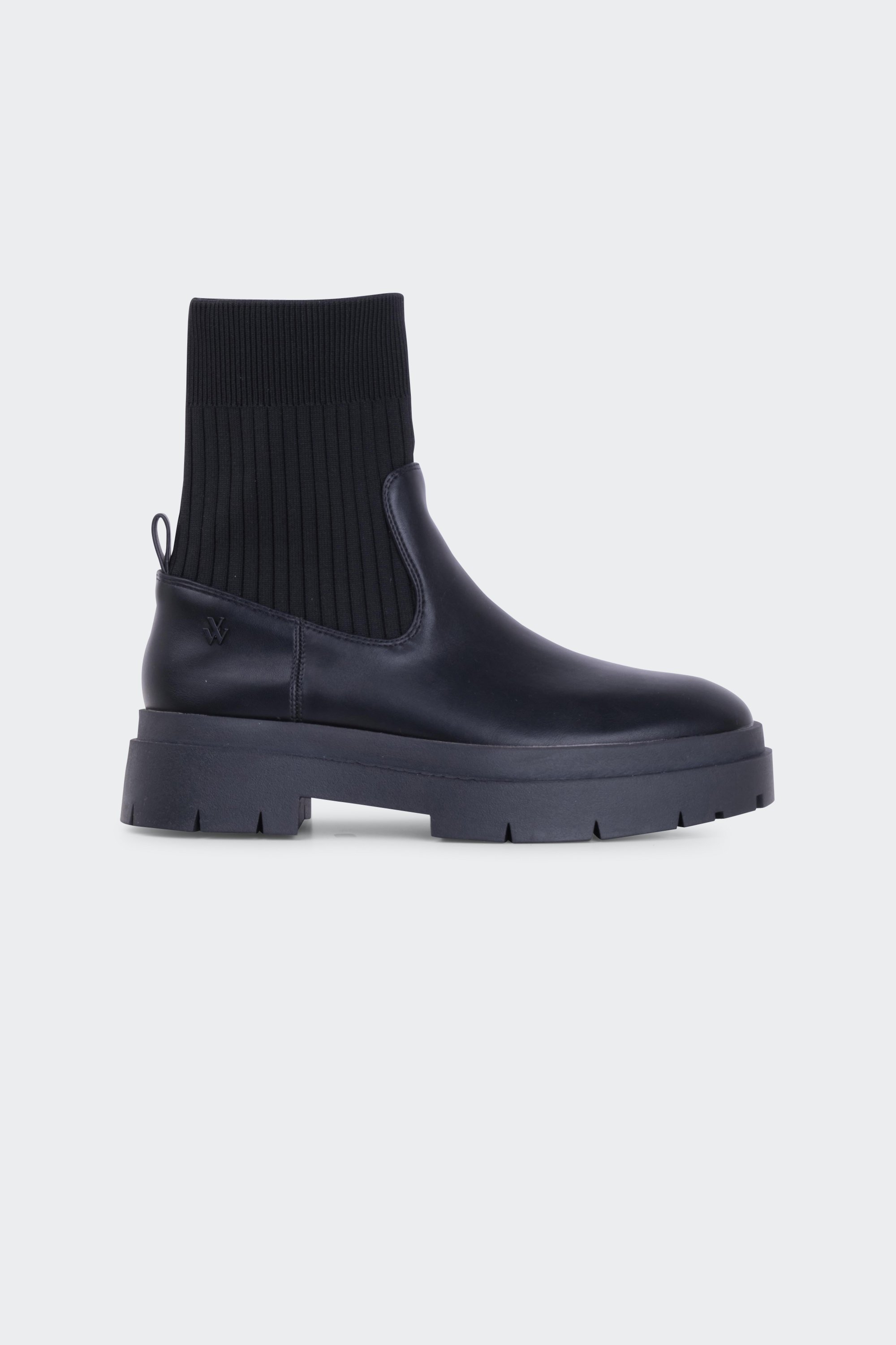 Boots | Black by VANESSA WU Boots Black
