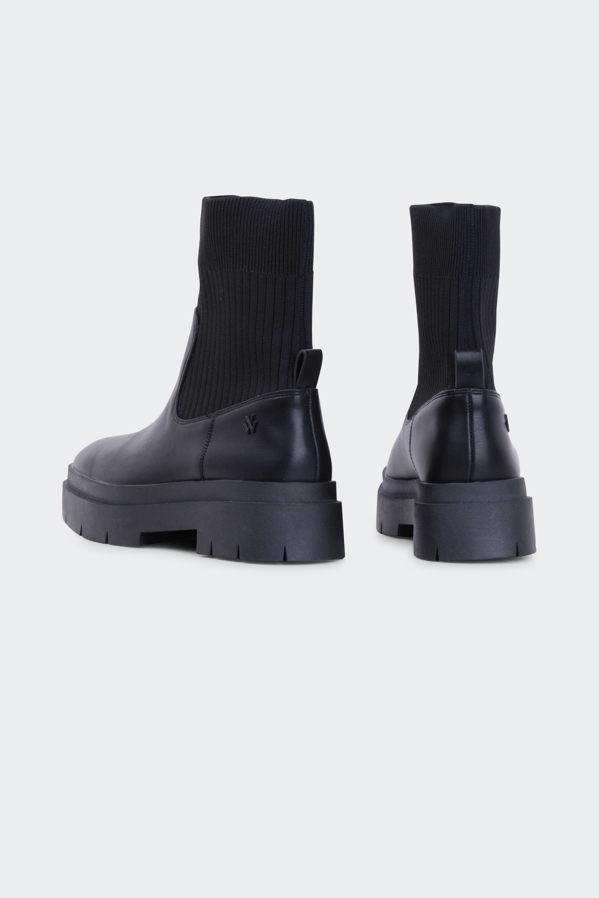 Boots | Black by VANESSA WU Boots Black
