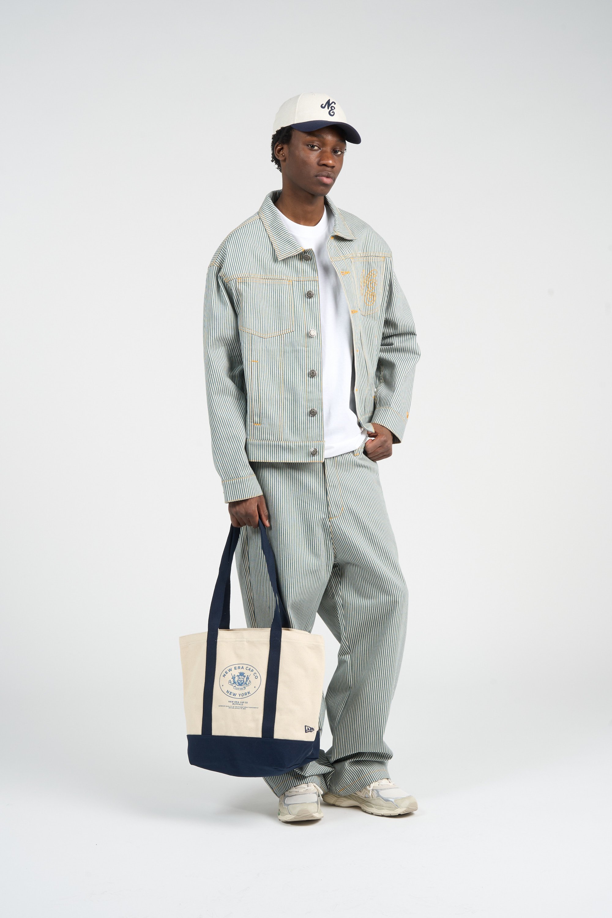 Straight checked wool-blend pants | Black by NEW ERA Straight checked wool-blend pants Black