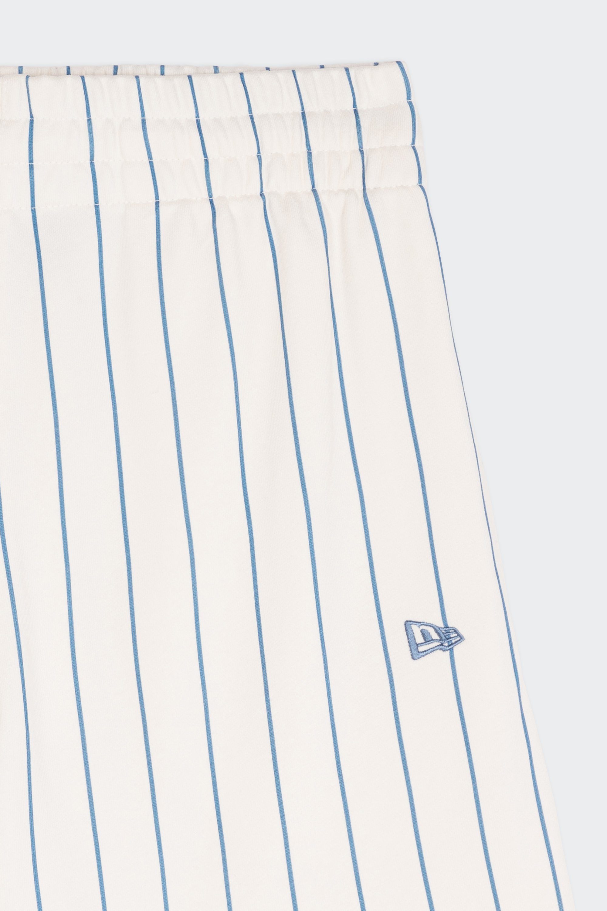 Shorts | Beige by NEW ERA Shorts Beige