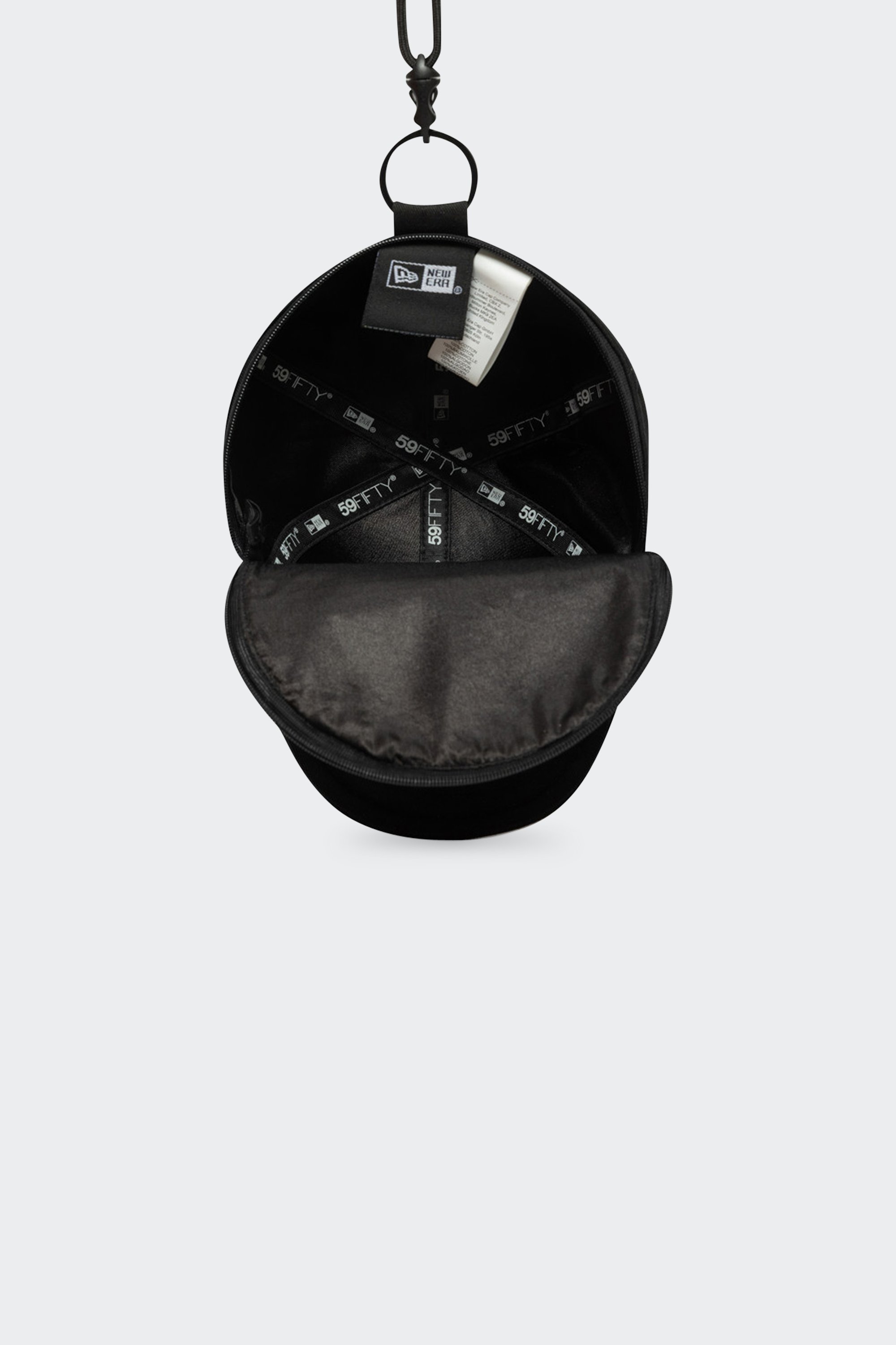 Clutch bag | Black by NEW ERA Clutch bag Black
