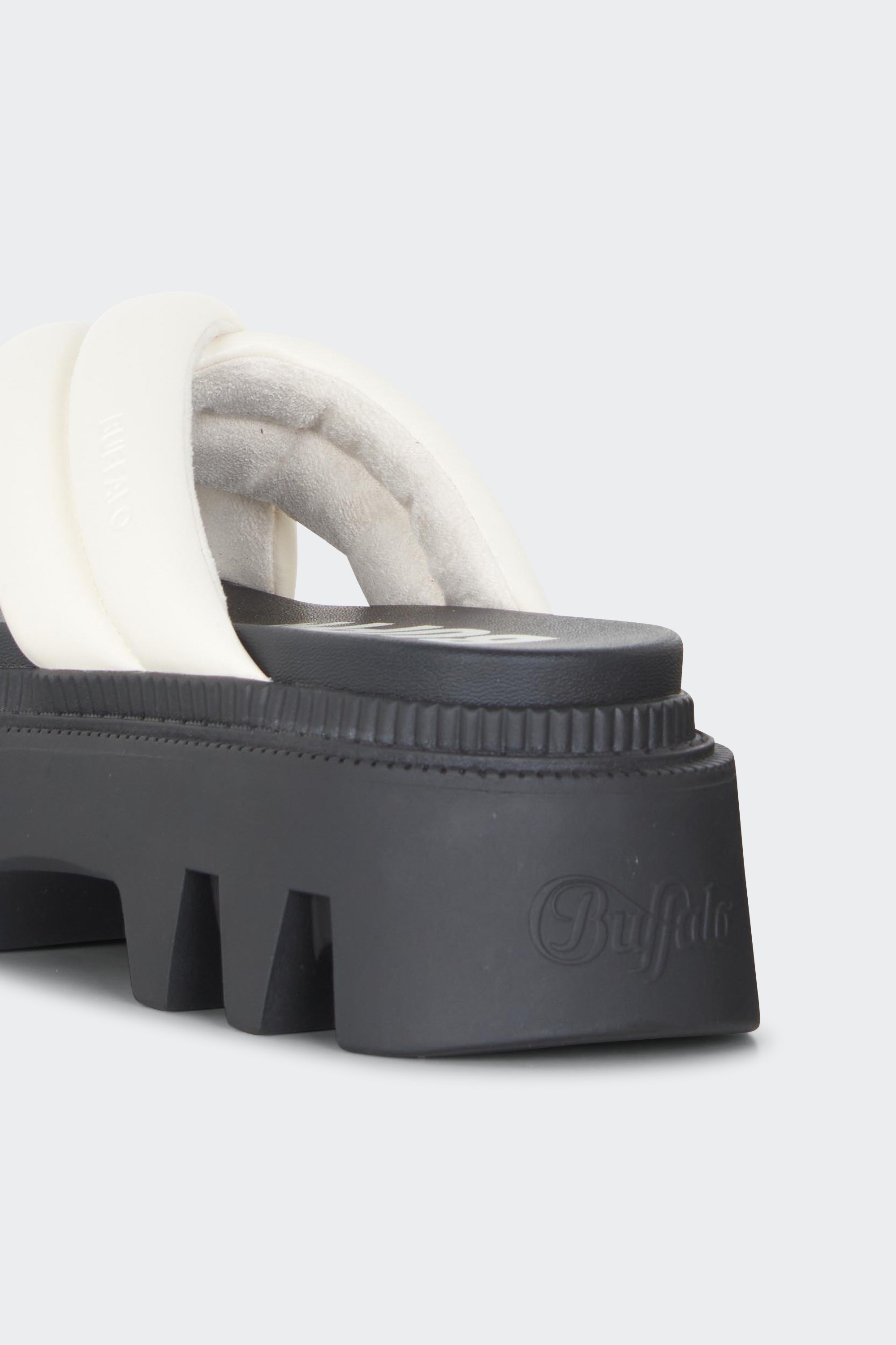 Slippers | White by BUFFALO Slippers White