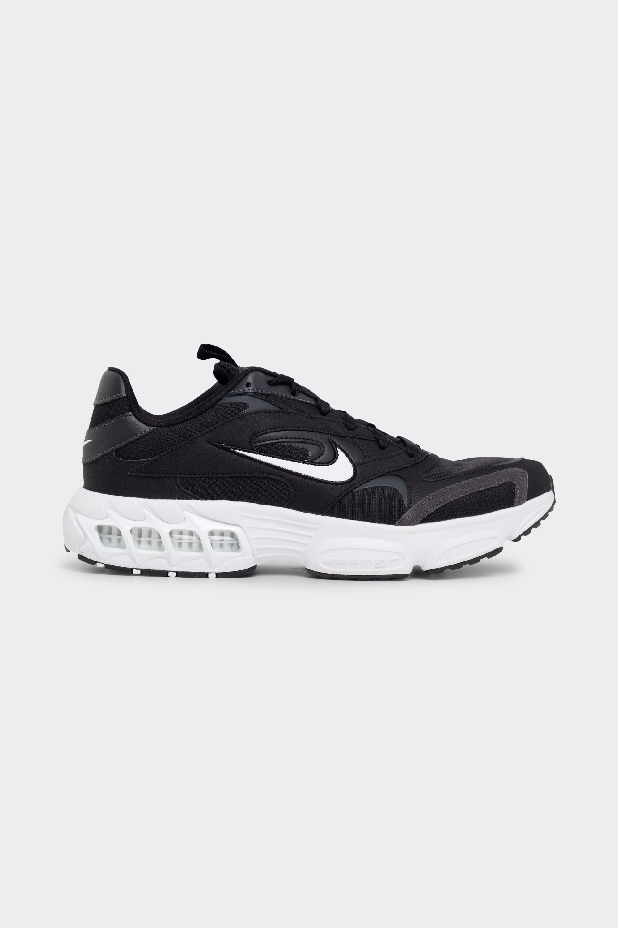 Baskets | Noir by NIKE Baskets Noir