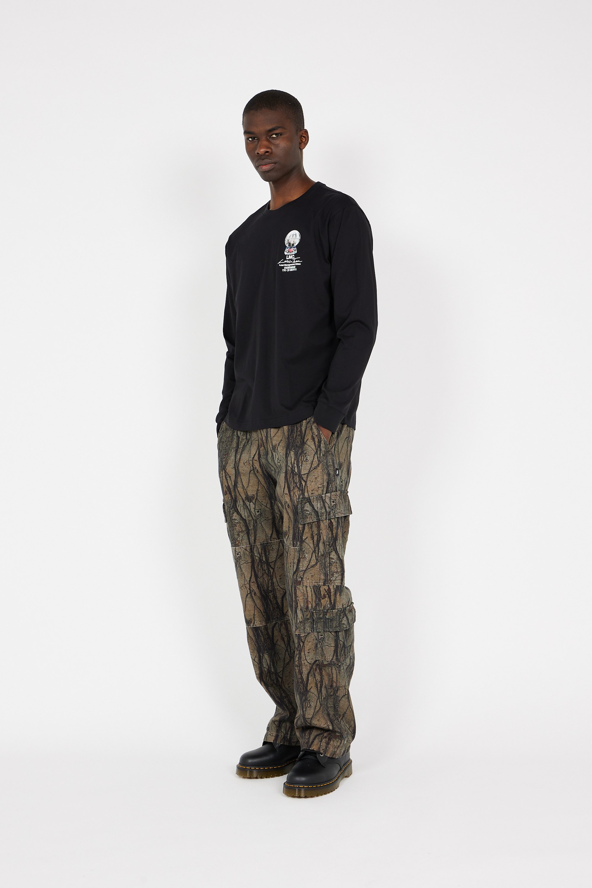 T-shirt LOST MANAGEMENT CITIES Black