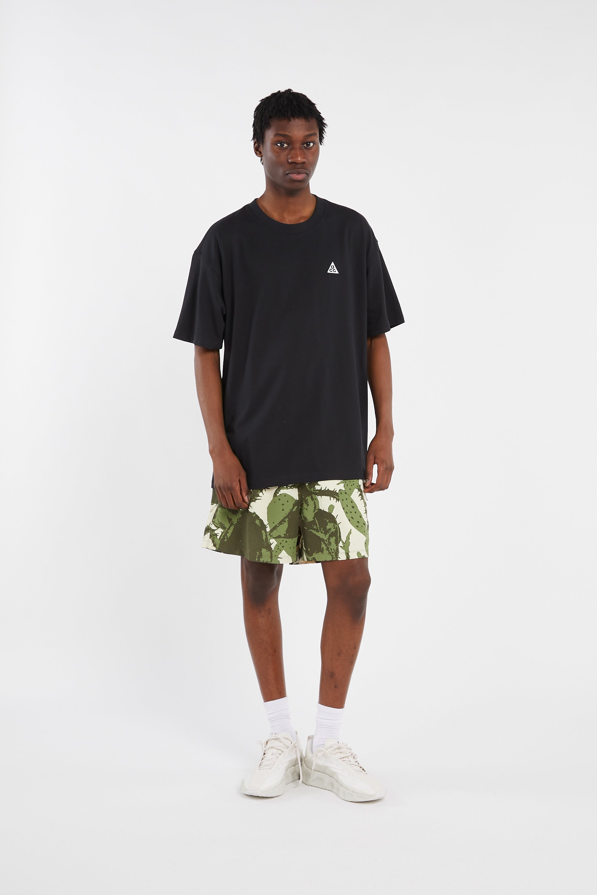 Regular-fit round-neck cotton T-shirt NIKE Black