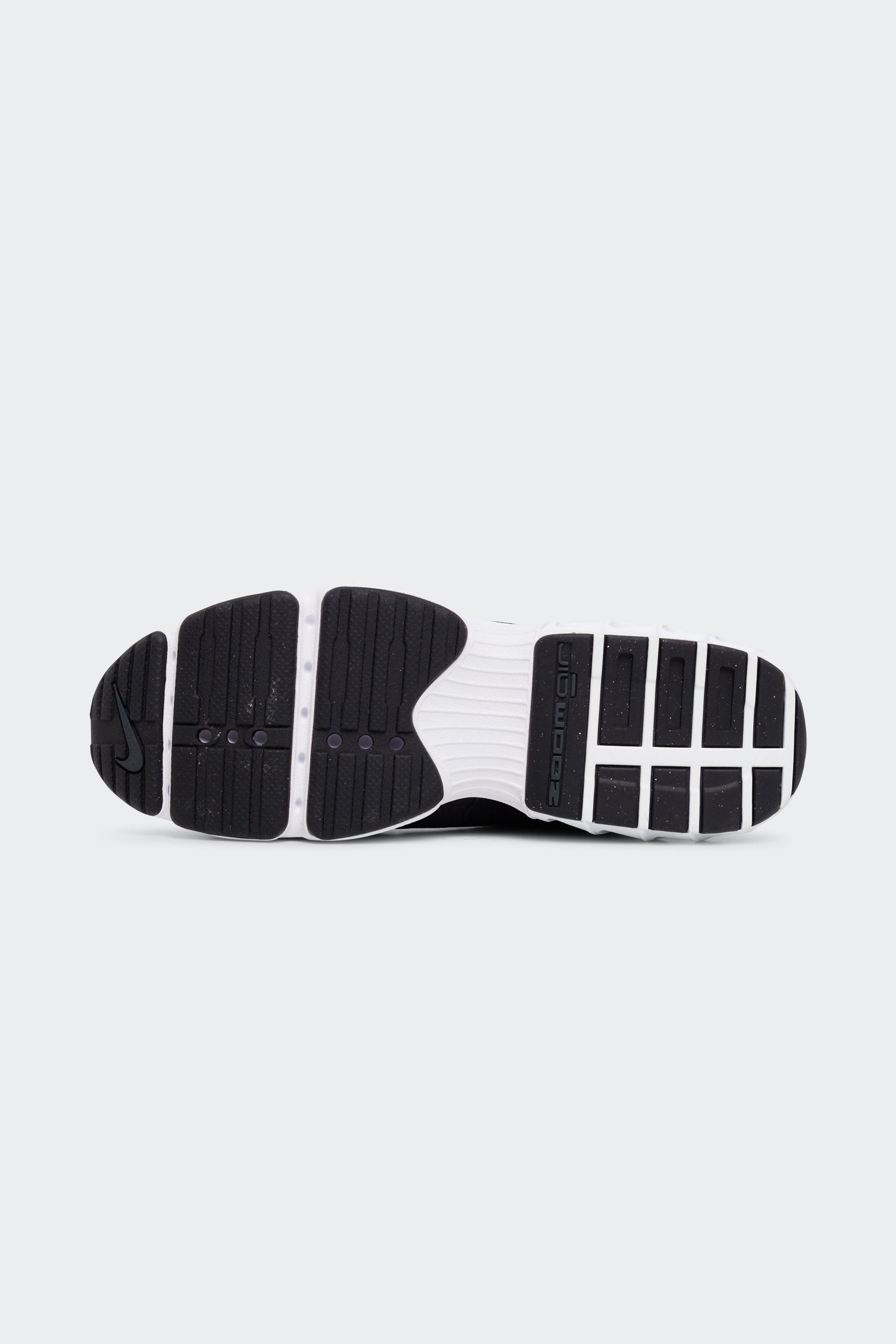 Baskets | Noir by NIKE Baskets Noir