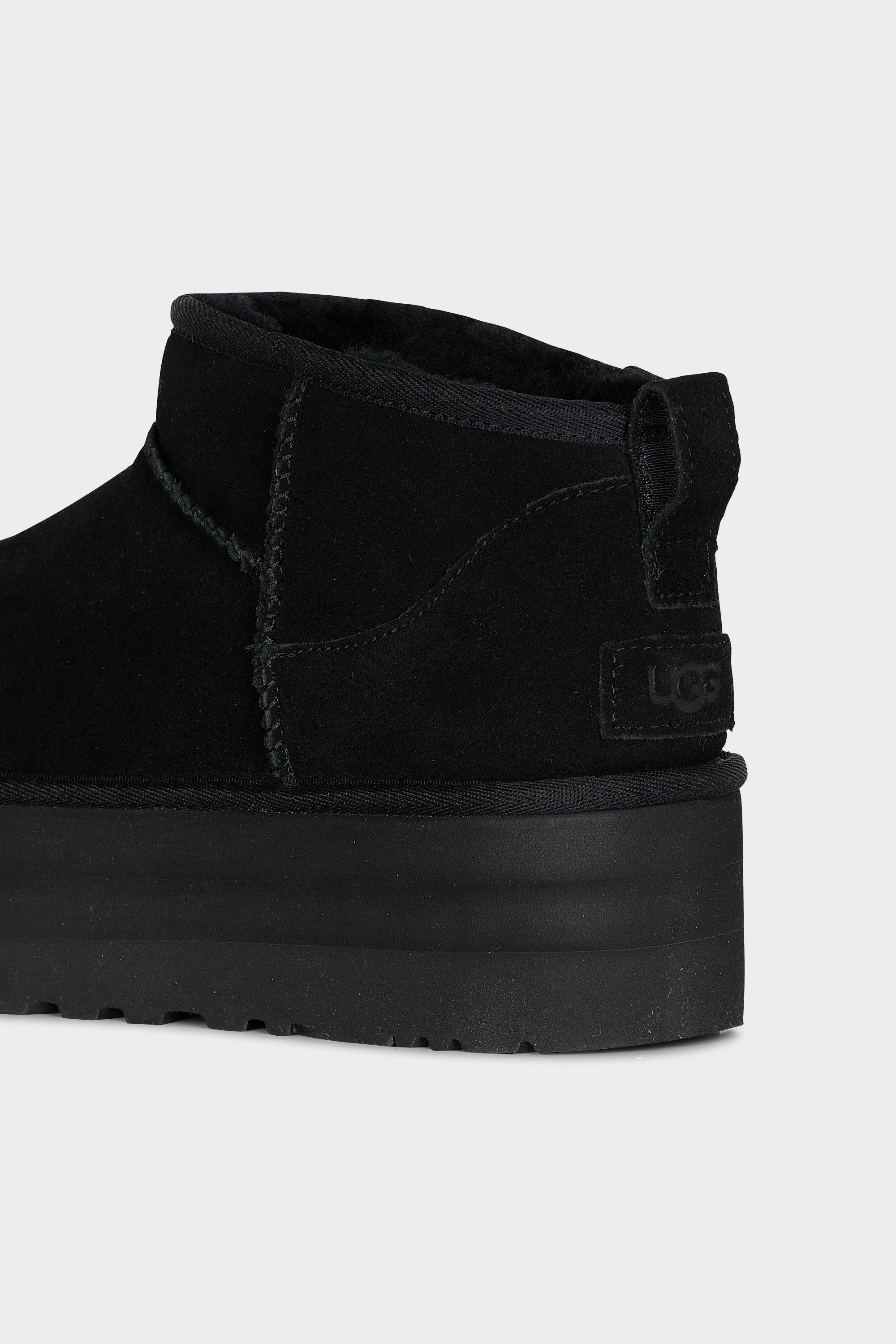 Boots | Noir by UGG Boots Noir